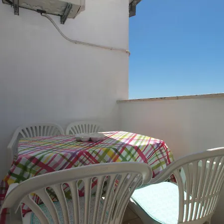 Mladen 1588 Apartment